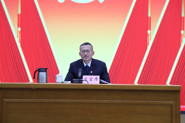 集團黨委書記、董事長劉家昌代表上一屆600副本.jpg